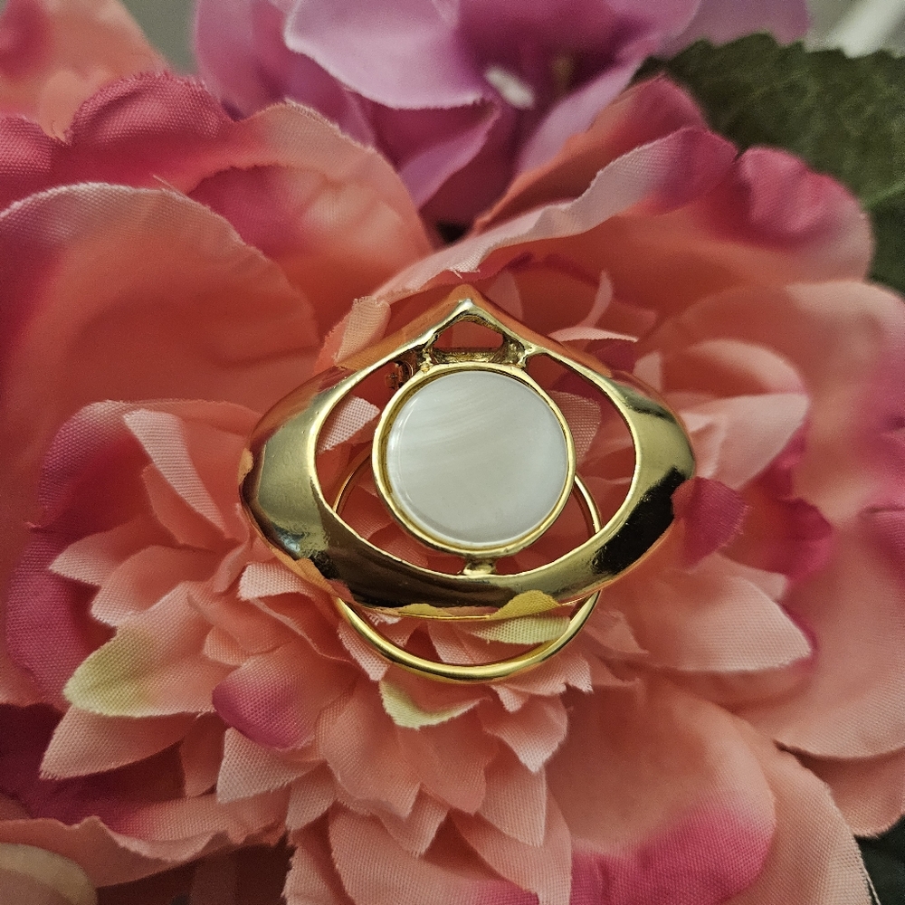 Vintage goldtone white faux stone dress clip scarf clip